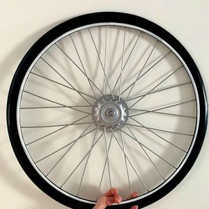 Metal Cycling Wall Decor - Bike Wheel Spokes